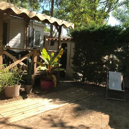 Hotel Mobil Climatise Camping 4* Du Roi Les Jardins De Tivoli
